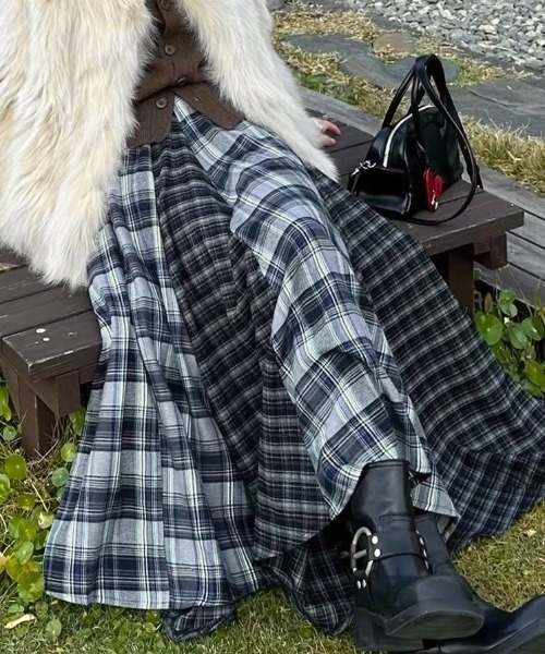 極美品 プランテーション ビッグチェックロングスカート インディゴ染め 秋冬服 極美品 プランテーション ビッグチェックロングスカート インディゴ