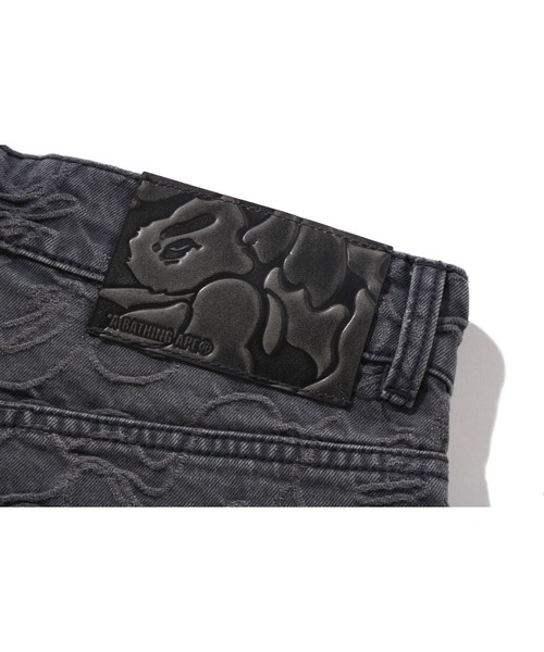 A BATHING APE（アベイシングエイプ） ジーンズ LINE CAMO JACQUARD