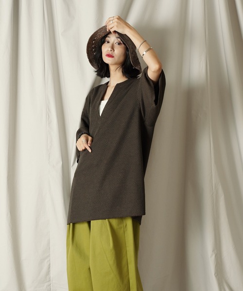【未使用】AKM ロングスリーブキーネックカットソー サイズS Aphlotus tシャツ サイドスリット キーネック ロングレンジ HS