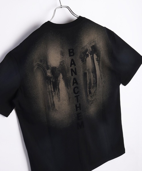 【ホワイト】ヴィンテージデザイン スプレープリント 半袖Tシャツ / オーバーサイズ ヴィンテージ加工カレッジロゴプリントオーバーサイズ半袖Tシャツ MONO