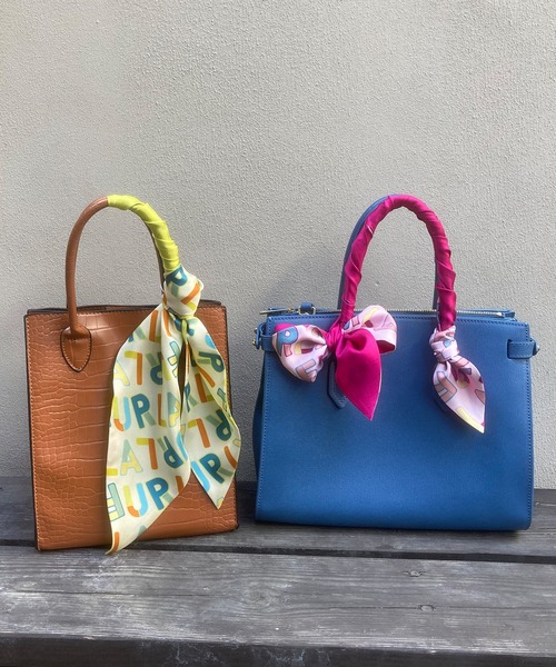 【新品未使用】FURLA フルラ　バッグ　スカーフ　レディース　ハンドバッグ FURLA】こんなに可愛かったっけ?! スカーフ時計とマイパイパー