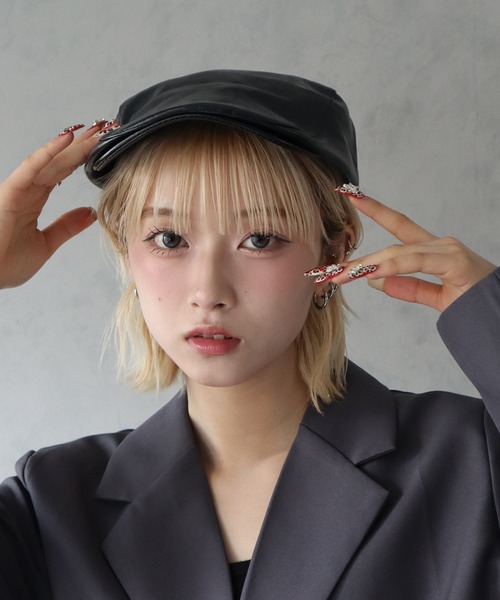 ベージュ ベレー帽 ハートピン付き ベージュ ベレー帽 ハートピン付き ベージュ ベレー帽