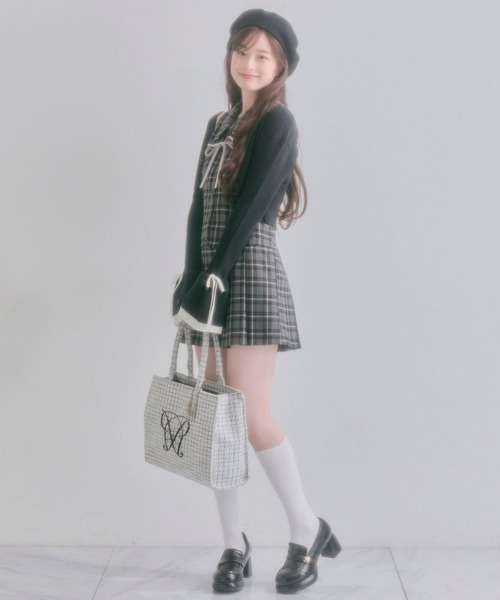 トートバッグ 「ロングセラー/大容量」Aimerianejoieチャーム付きキャリーオントート レディースの画像