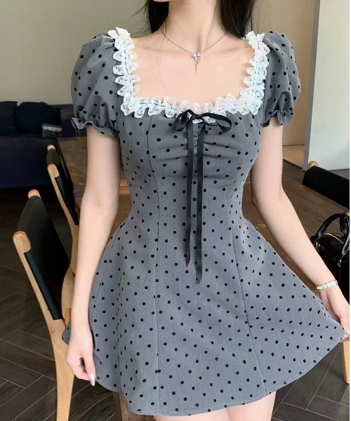 Mejoul ワンピース 「2026春夏新作」ドット柄フロントリボンスクエア