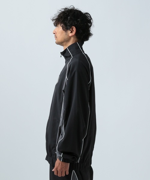 「UMBRO」 ナイロンブルゾン MEDIUM ブラック メンズの画像