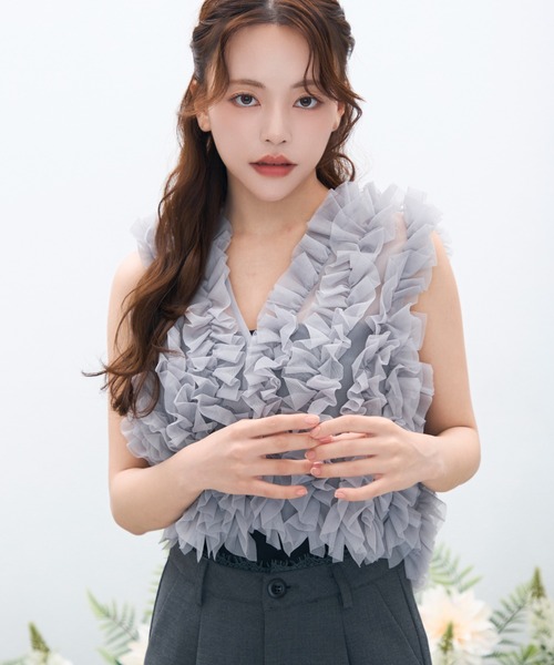 krahe（クレーエ） tシャツ チュールフリルボリュームベスト
