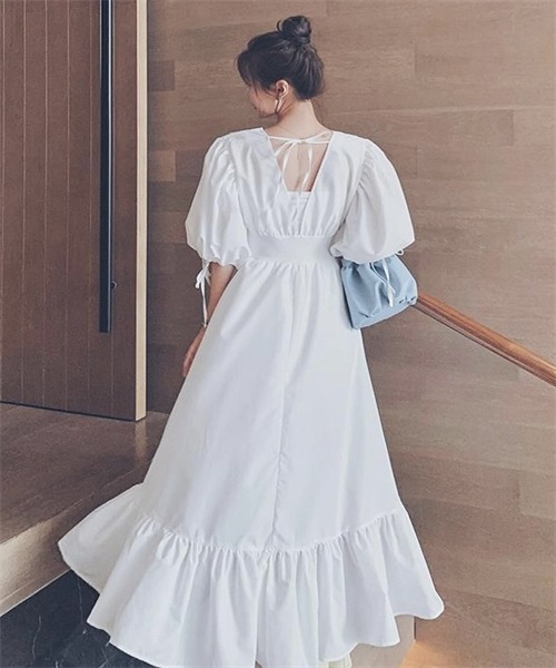 Dream garden（ドリームガーデン） ワンピース 前後Vネック 裾フリル