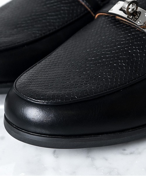 BUFFALO BOBS（バッファローボブズ） ローファー DUC-MOCCASIN(デュク