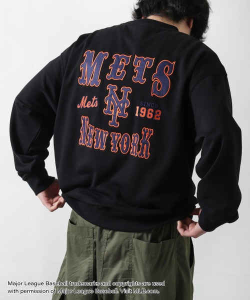 MLB メジャーリーグスウェットシャツ Mサイズ　刺繍　美品✨ MLB メジャーリーグスウェットシャツ Mサイズ 刺繍 美品✨