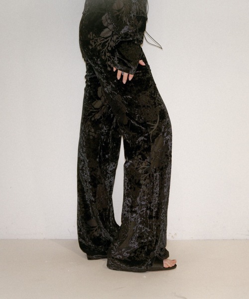 新品未使用　OHGA オーガ　ベロアパンツ igi パンツ OPAL VELOUR PANTS / オパールベロアパンツ レディース