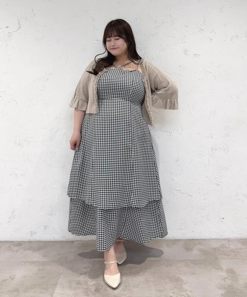 Louiosy ワンピース 「大きいサイズ」プレート付きティアード