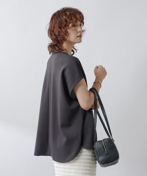 RIVE DROITE（リヴドロワ） tシャツ 「ベストセラー」ダンボール