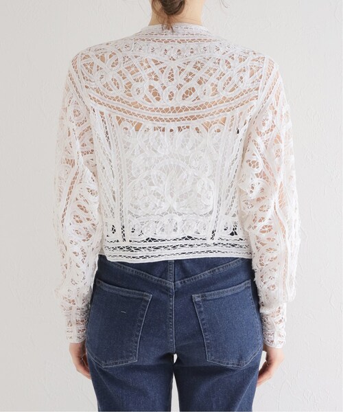 IENA LA BOUCLE リバーレースＶネックブラウス IENA LA BOUCLE レースギャザーブラウス（シャツ／ブラウス