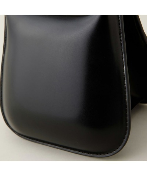 Le Vernis（ル・ベルニ） ショルダーバッグ バッグ LE VERNIS Poire 