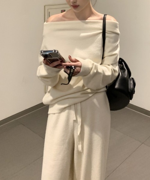 shameless セットアップ 「セットアップ」オフショルダートップス＋