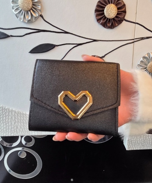 Loco Ocean（ロコオーシャン） 財布 「ハートモチーフ」 合成皮革