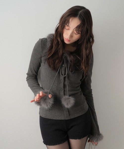 ULYSSES tシャツ ファー付きポンポンリボンボタントップス レディース