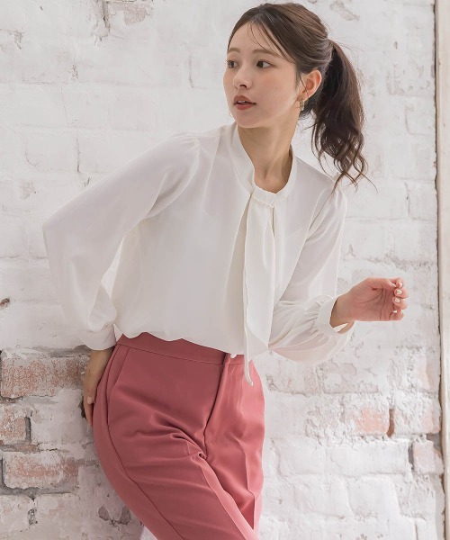 「QUEENS COURT」 長袖ブラウス M ネイビー レディースの画像