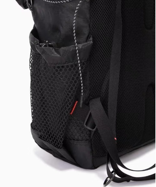 デイバック リュック and wander/アンドワンダー  ECOPAK 30L backpack メンズ レディースの画像
