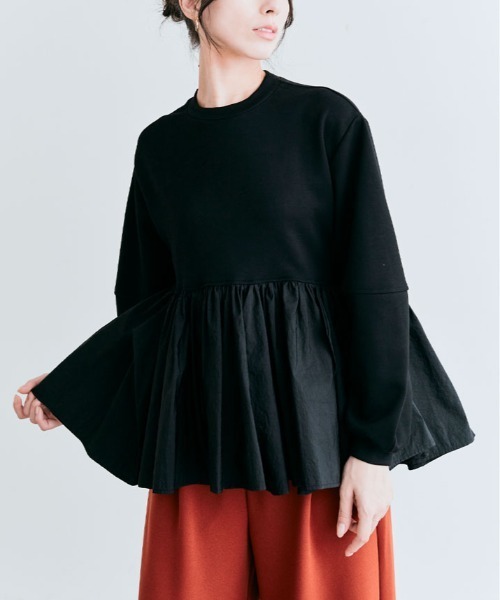 今日だけ価格！新品未使用 タグ付き シンディベンディフリル付きブラックトレーナー 今日だけ価格！新品未使用 タグ付き シンディベンディフリル付き