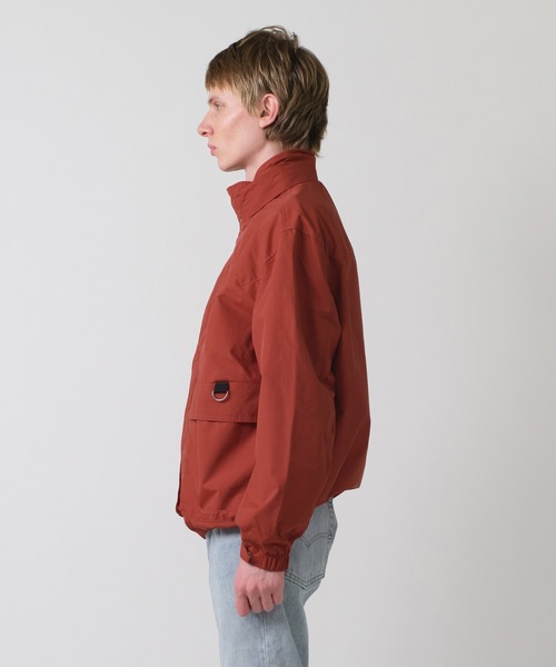 Levi's レッド ナイロンジャケット 中古・古着通販】LEVI'S (リーバイス) ナイロンジャケット レッド