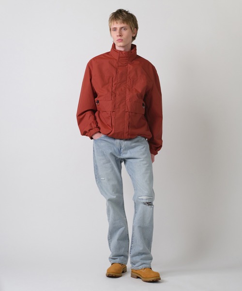 Levi's レッド ナイロンジャケット 中古・古着通販】LEVI'S (リーバイス) ナイロンジャケット レッド