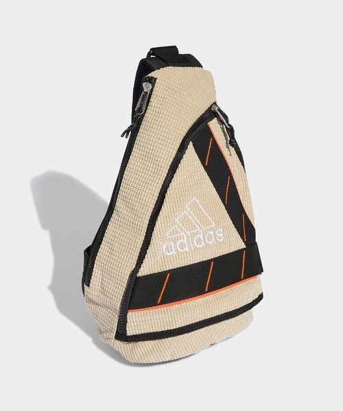 tech✴︎adidas✴︎ワンショルダーバッグ アディダス ワンショルダー バックパック - グリーン