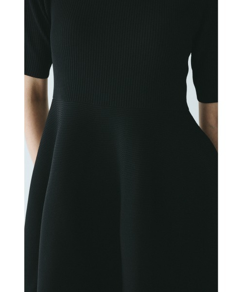HeRIN.CYE 半袖ニットワンピース ブラック HeRIN.CYE ワンピース 半袖 Volume knit dress ボリュームニットドレス