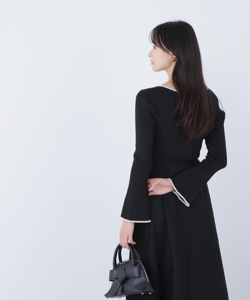 ナチュラルビューティーベーシックバイカラーハートネックニットワンピース 24AW バイカラーハートネックニットワンピース | NATURAL BEAUTY BASIC