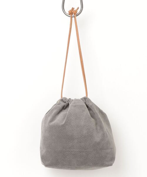 ブラウン　バック 2022-23年秋冬トレンド】新作シューズ＆バッグ図鑑【vol.1 ブラウン