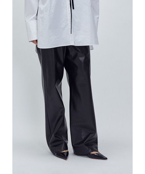 1er Arrondissement パンツ フェイクレザーパンツ レディース