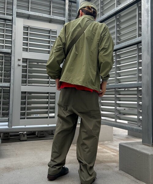 LACOSTE（ラコステ） ナイロンジャケット 撥水 防風 ボリューム