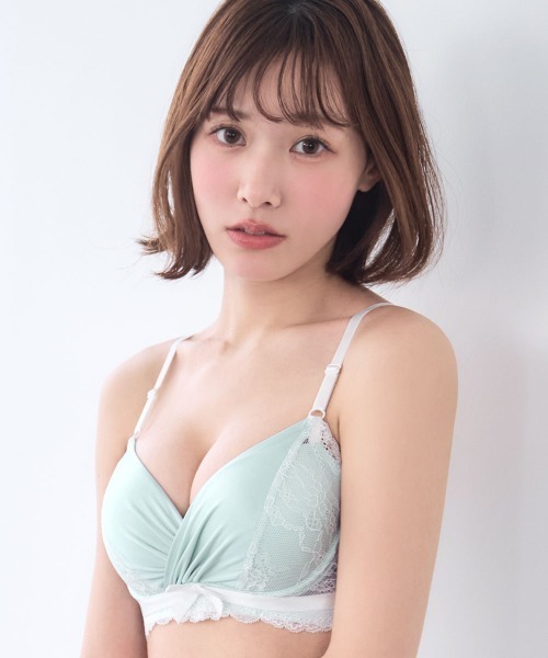 希少レアエメフィール RichレースサテンブラジャーショーツセットE65/M Amazon | [エメフィール] サテン カシュクールレース 脇高 ブラジャー