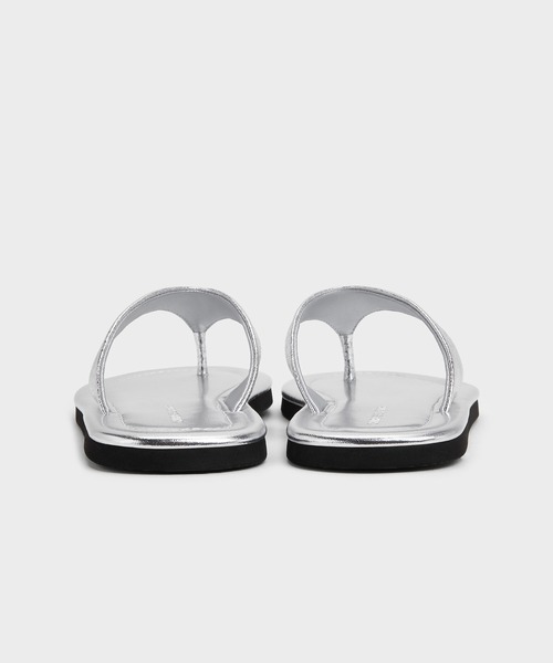 ★CHARLES&KEITH★Trinah トリーナ トングサンダル/送料込 CHARLES ＆ KEITH サンダル Trinah トリーナ トングサンダル
