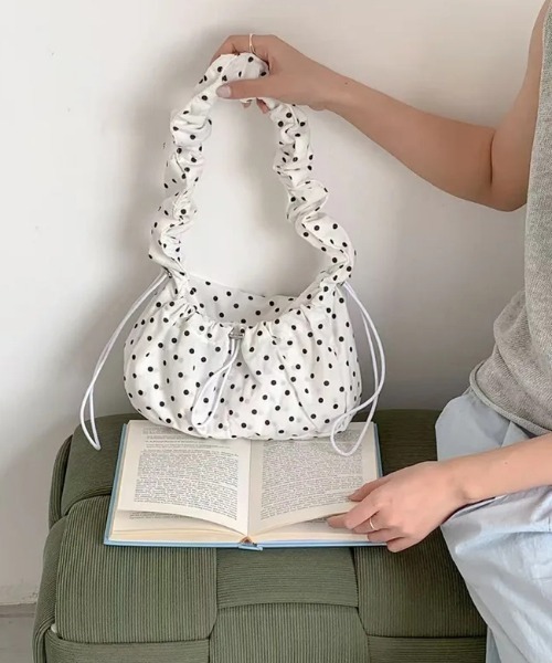 gossip!ロサンゼルス ショルダーバッグ バッグ アウトポケットくしゅく