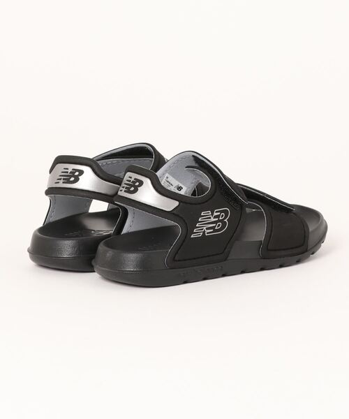 「New Balance」 「KIDS」フラットサンダル 17.0cm ブラック キッズ_画像2