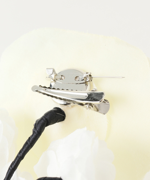 IRIS47（イリスフォーセブン） ブローチ・コサージュ FREE ホワイト