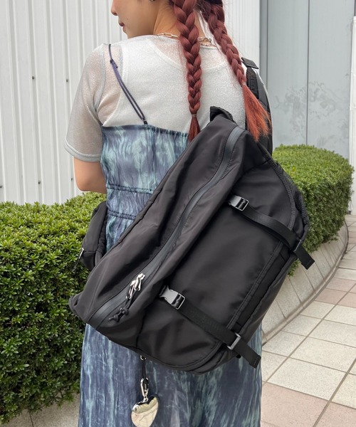 JEANASIS（ジーナシス） ショルダーバッグ - ブラック レディース