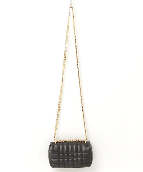 未使用☆BURBERRY キルティング ショルダーバッグ BURBERRY（バーバリー） キルティングショルダーバッグ - ブラック