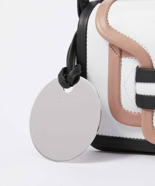 QV08_ALPHA_HANDBAG_-LAMB_BLACK