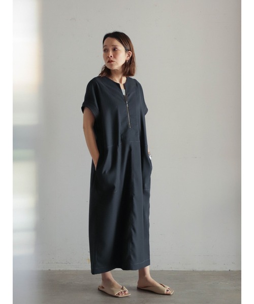 美品✨アーギュ ARGUE リネンバックリボンカフタンワンピース チャコール ABITOKYO（アビトーキョー）の「バックリボンワッシャー