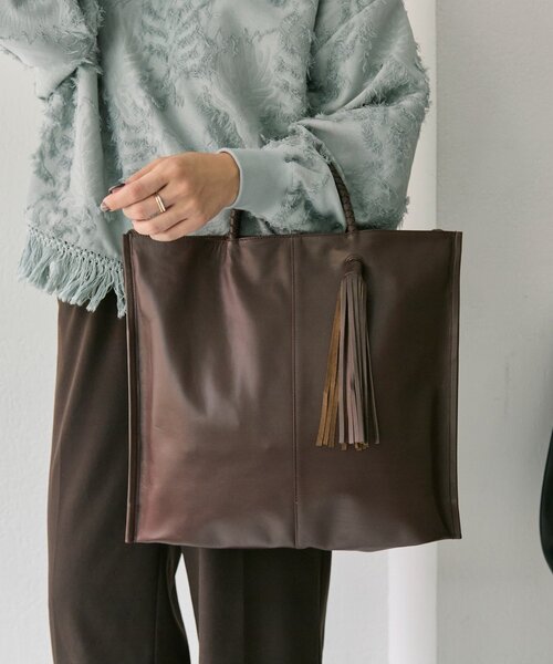 ear PAPILLONNER（イア パピヨネ） トートバッグ タッセルトートバッグ