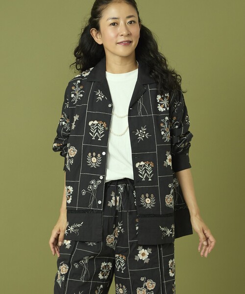【4/11まで】フリーダ Freada インドパッチワーク刺繍シャツ ネイビー 4/11まで】フリーダ Freada インドパッチワーク刺繍シャツ