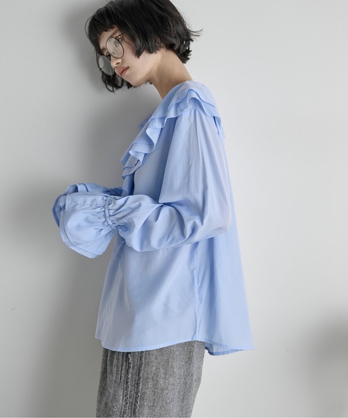 新品24SS SALON ラッフルカラーフレアスリーブブラウス オフホワイト F THE Yon ブラウス シャツ ラッフルカラーフレアスリーブブラウス