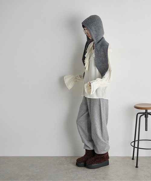 新品24SS SALON ラッフルカラーフレアスリーブブラウス オフホワイト F 新品24SS SALON ラッフルカラーフレアスリーブブラウス オフホワイト F