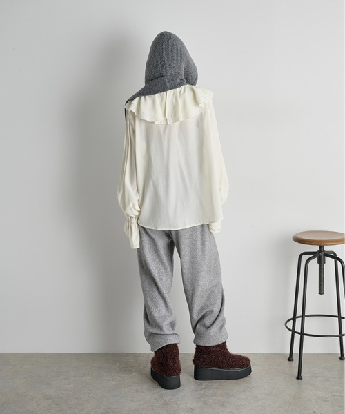 新品24SS SALON ラッフルカラーフレアスリーブブラウス オフホワイト F 新品24SS SALON ラッフルカラーフレアスリーブブラウス オフホワイト F