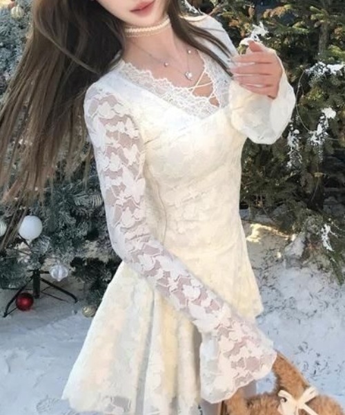 Mejoul ワンピース 「2026春夏新作」Vネック総レースフレアミニ