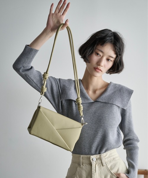 THE Yon ショルダーバッグ バッグ ノットストラップフラップショルダー