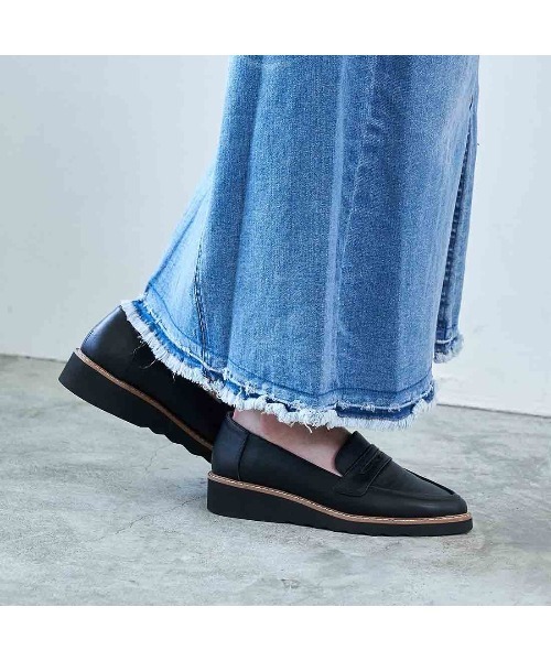 carino（カリーノ） ローファー 「レイン」ポインテッドコイン 
