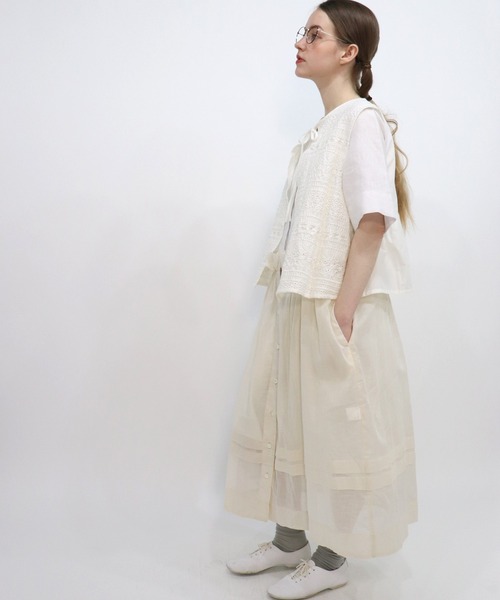 Buzzさま　haupia ハウピア レース付きクリーム色ワンピース Buzzさま haupia ハウピア レース付きクリーム色ワンピース Buzzさま